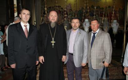 Камень помазания. Украинская делегация